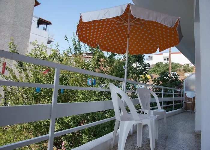 Mario's * Neos Marmaras